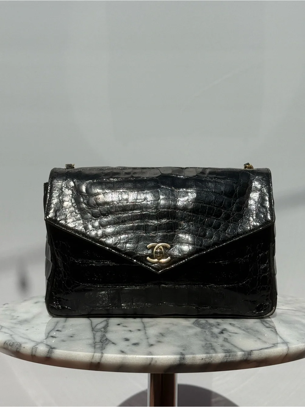 Vintage Chanel Black Crocodile Large Flap Shoulder w/ Gold HDW 1986-88, 0 Series